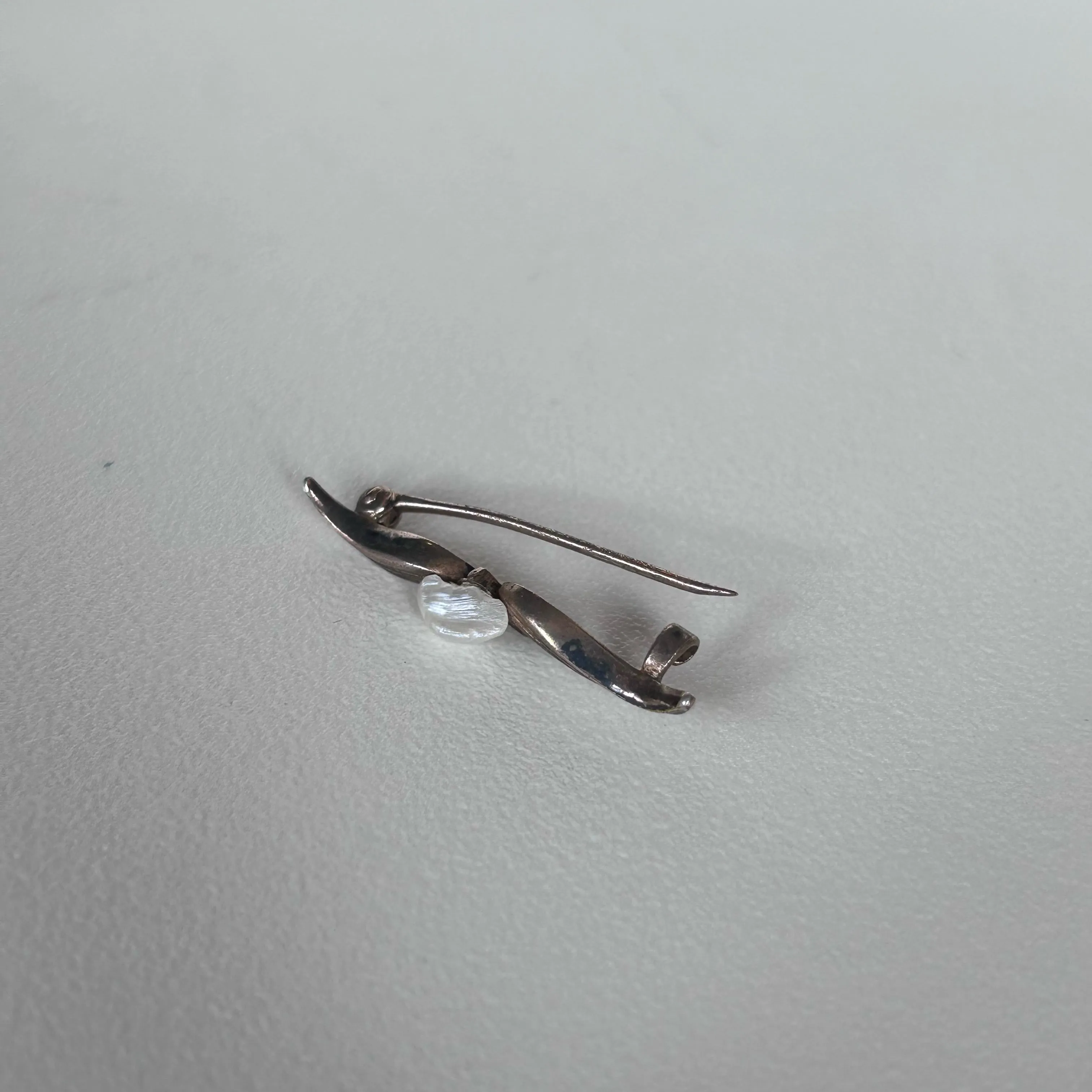 Vintage Art Nouveau Pearl & Sterling Beauty Pin (24)
